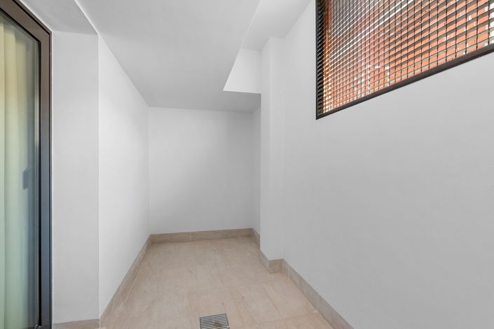 Image No.36-3 Bed Apartment for sale