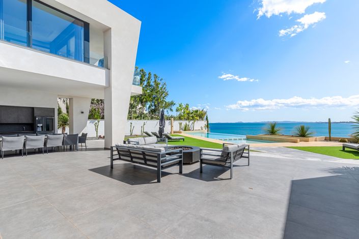 Image No.11-6 Bed Villa for sale