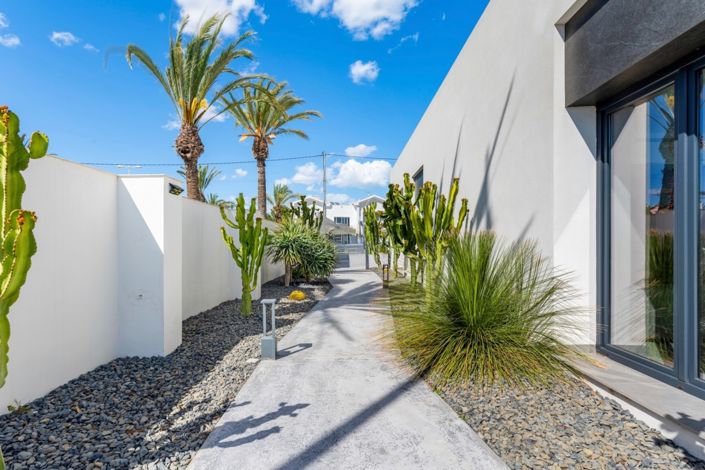 Image No.21-6 Bed Villa for sale