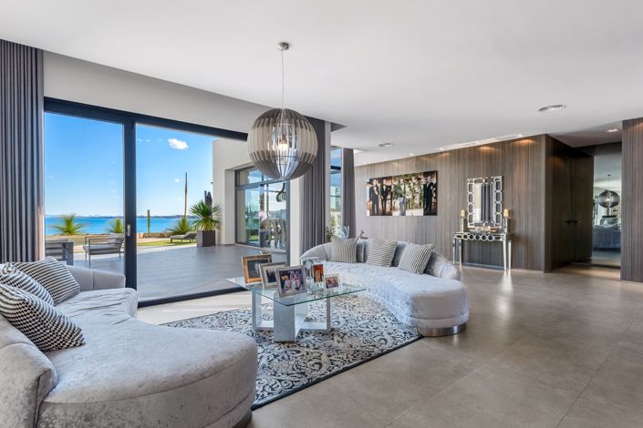 Image No.26-6 Bed Villa for sale