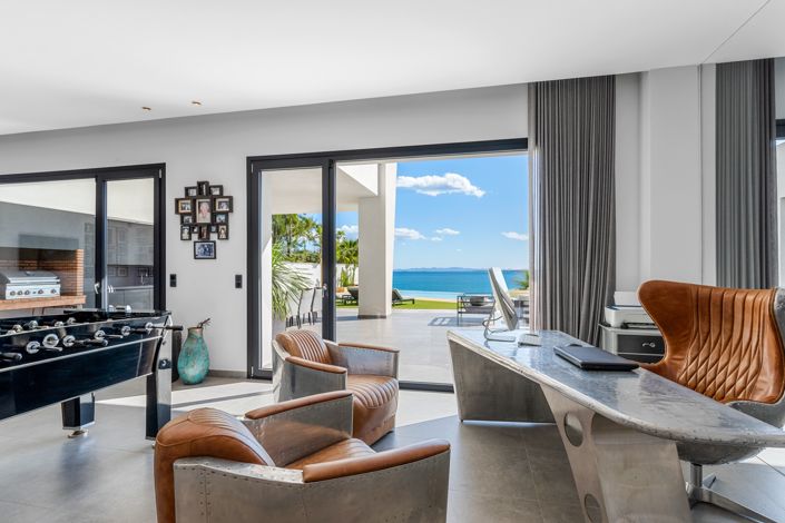 Image No.37-6 Bed Villa for sale