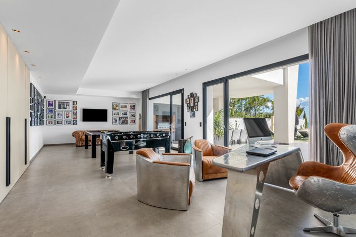 Image No.38-6 Bed Villa for sale