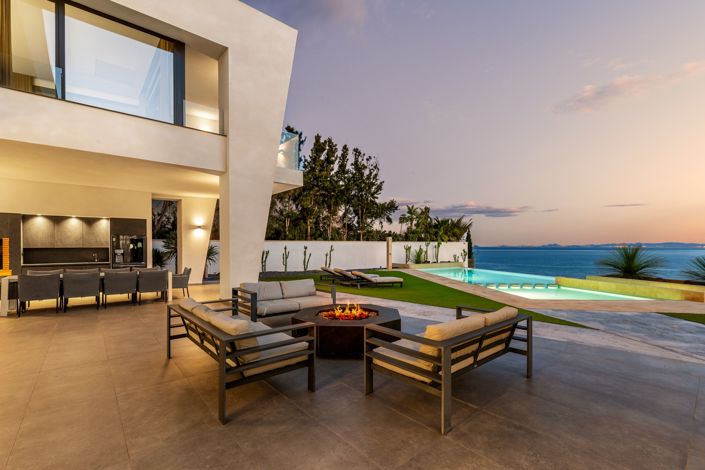 Image No.5-6 Bed Villa for sale