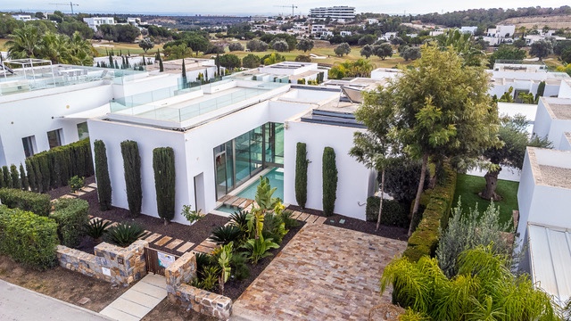 Image No.5-4 Bed Villa for sale