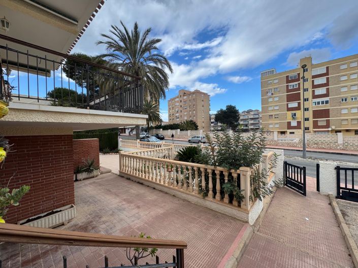 Image No.30-4 Bed Villa for sale