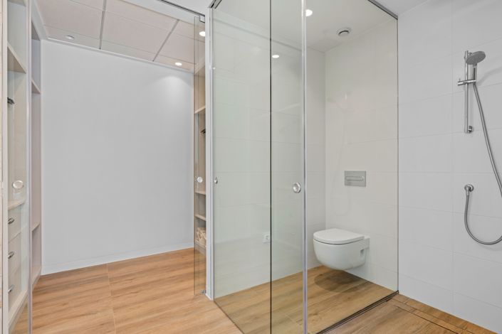 Image No.17-3 Bed Villa for sale