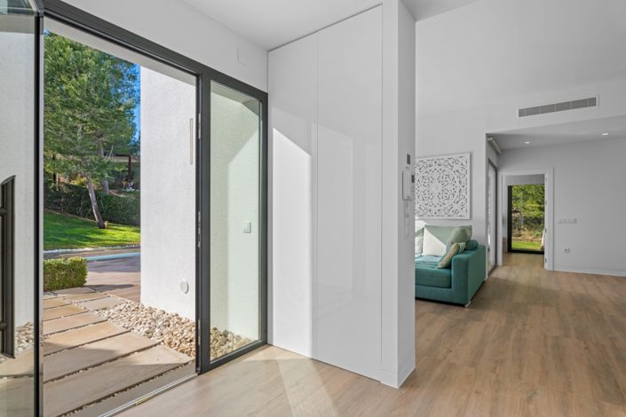 Image No.40-3 Bed Villa for sale