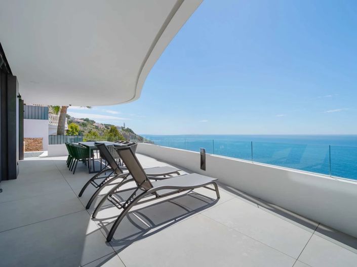 Image No.18-3 Bed Villa for sale