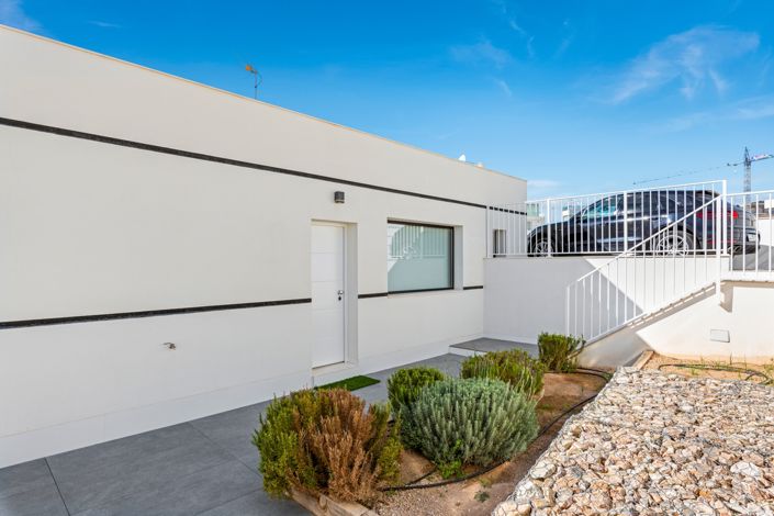 Image No.32-3 Bed Villa for sale