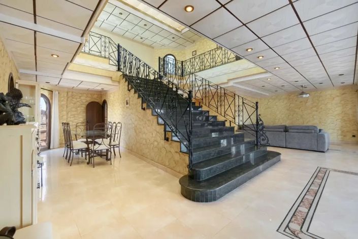 Image No.11-4 Bed Villa for sale