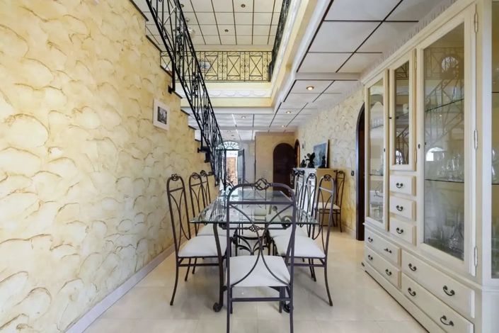 Image No.12-4 Bed Villa for sale