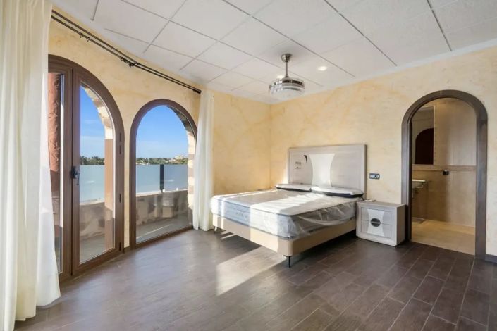 Image No.14-4 Bed Villa for sale