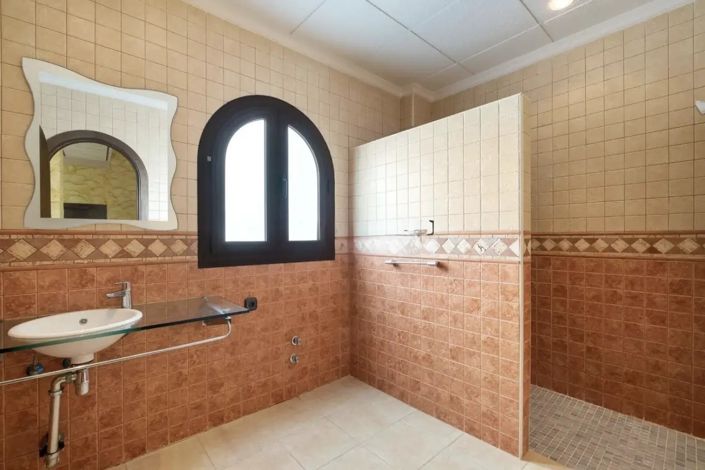 Image No.20-4 Bed Villa for sale