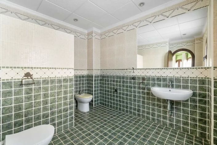 Image No.29-4 Bed Villa for sale