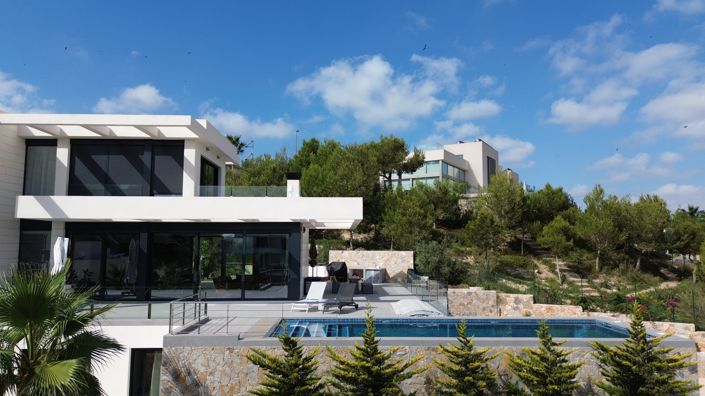 Image No.31-6 Bed Villa for sale