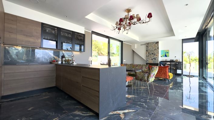 Image No.7-6 Bed Villa for sale