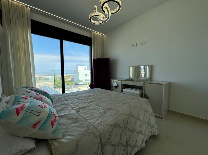 Image No.18-5 Bed Villa for sale