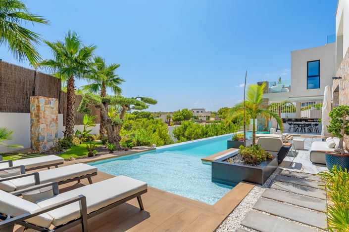 Image No.39-4 Bed Villa for sale