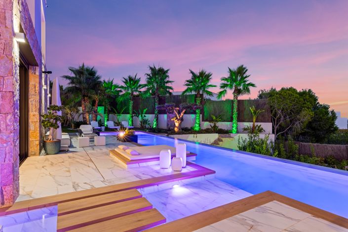 Image No.5-4 Bed Villa for sale