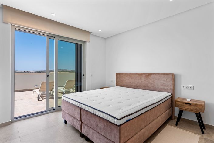 Image No.46-4 Bed Villa for sale