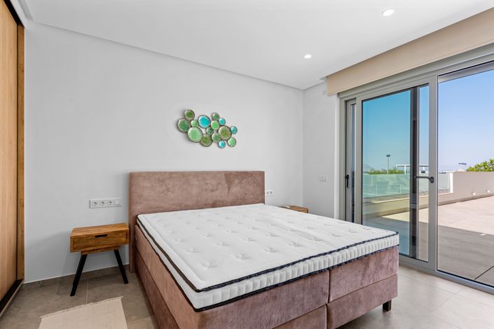 Image No.47-4 Bed Villa for sale