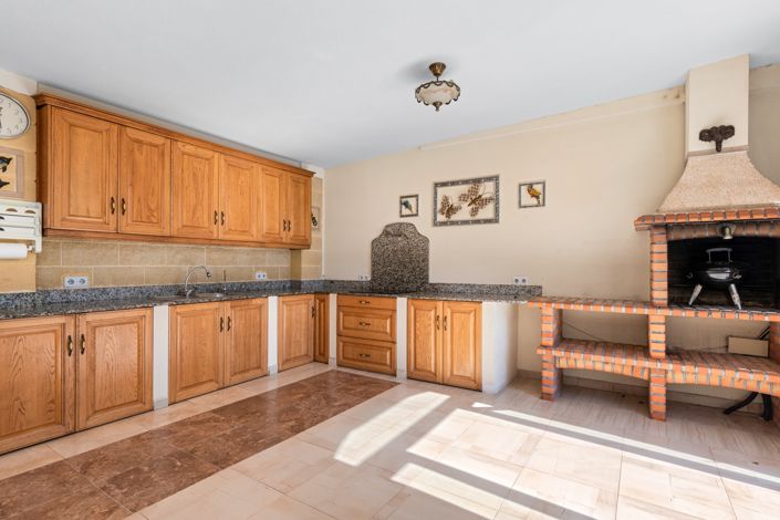 Image No.16-6 Bed Villa for sale