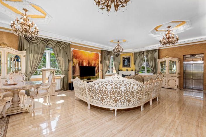 Image No.18-6 Bed Villa for sale