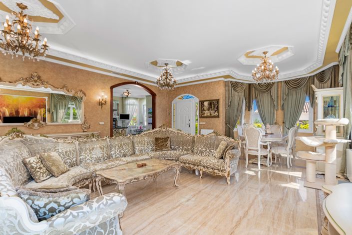 Image No.20-6 Bed Villa for sale