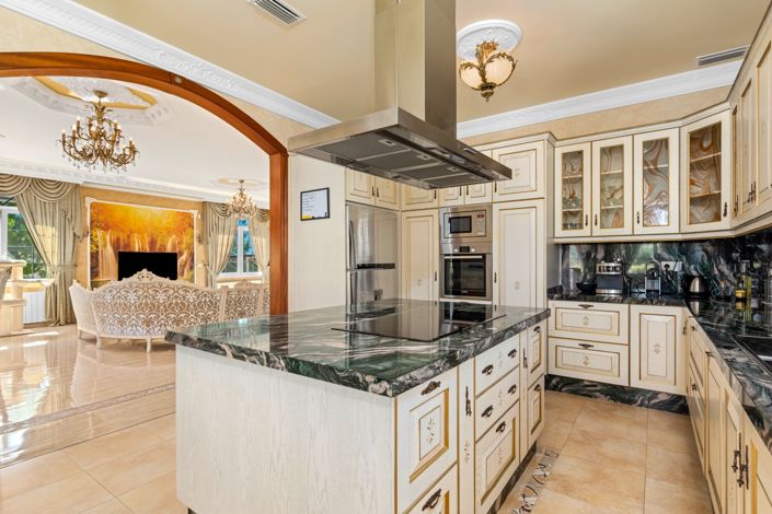 Image No.22-6 Bed Villa for sale