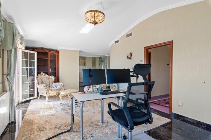 Image No.30-6 Bed Villa for sale