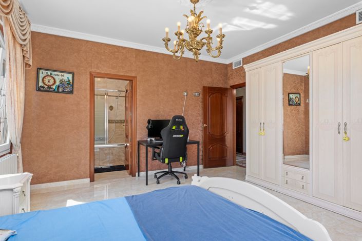 Image No.36-6 Bed Villa for sale