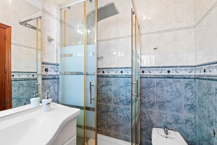 Image No.45-6 Bed Villa for sale