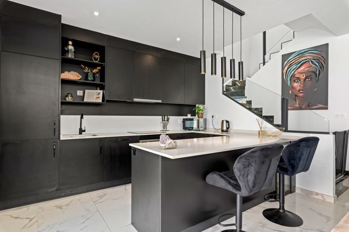 Image No.10-3 Bed Villa for sale