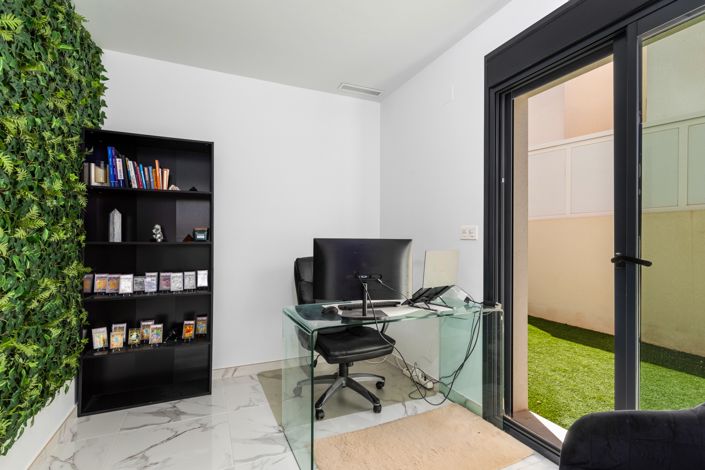 Image No.14-3 Bed Villa for sale