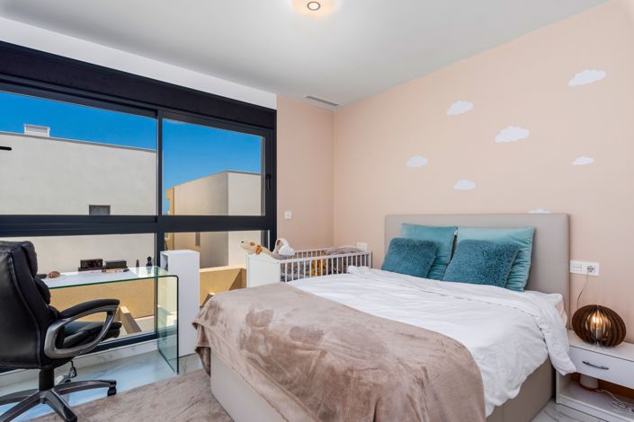 Image No.25-3 Bed Villa for sale