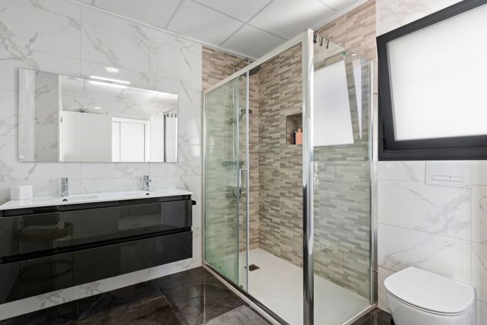 Image No.28-3 Bed Villa for sale