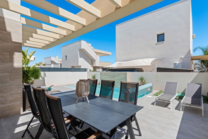 Image No.35-3 Bed Villa for sale