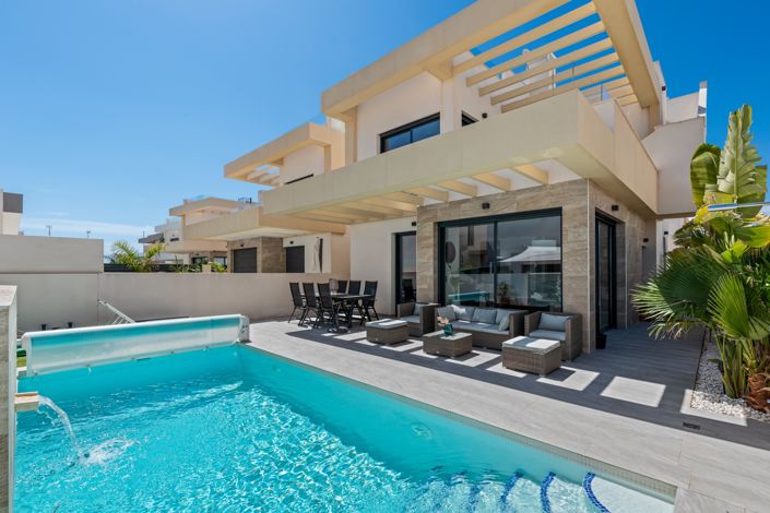 Image No.43-3 Bed Villa for sale