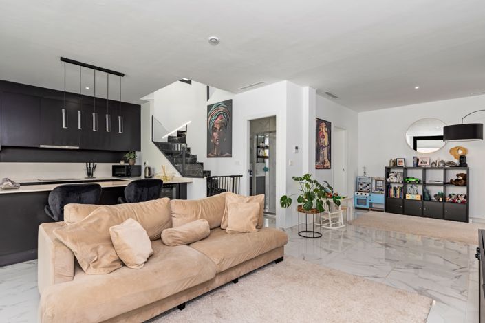 Image No.5-3 Bed Villa for sale