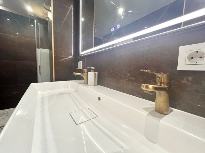 Image No.20-3 Bed Apartment for sale