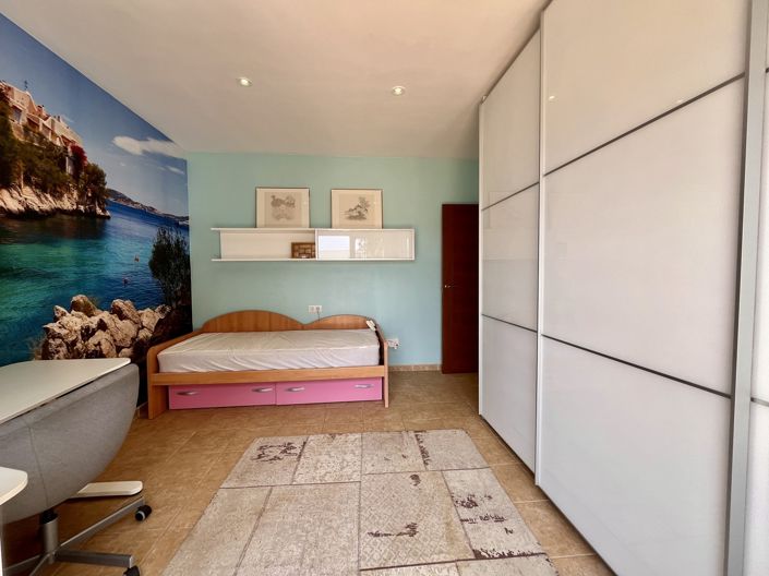 Image No.18-5 Bed Villa for sale