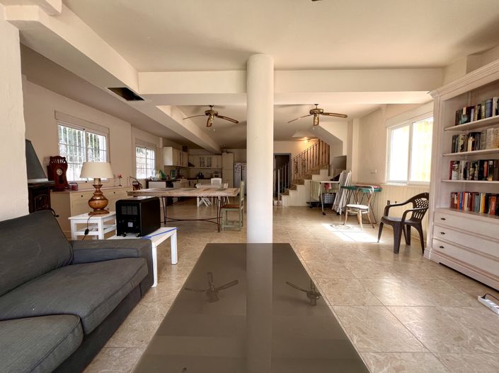 Image No.12-5 Bed Villa for sale