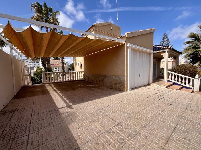 Image No.30-5 Bed Villa for sale