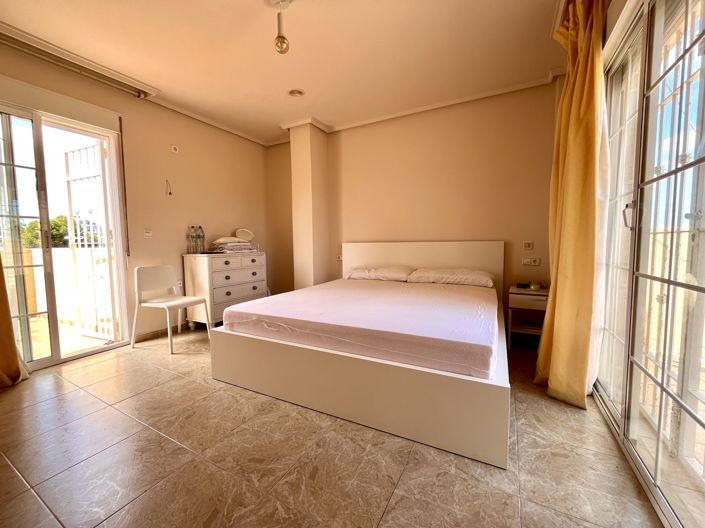 Image No.4-5 Bed Villa for sale