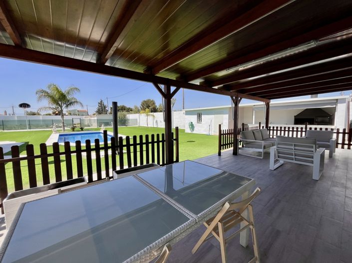 Image No.21-3 Bed Country Property for sale