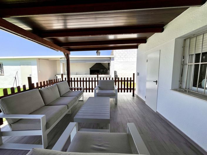 Image No.23-3 Bed Country Property for sale