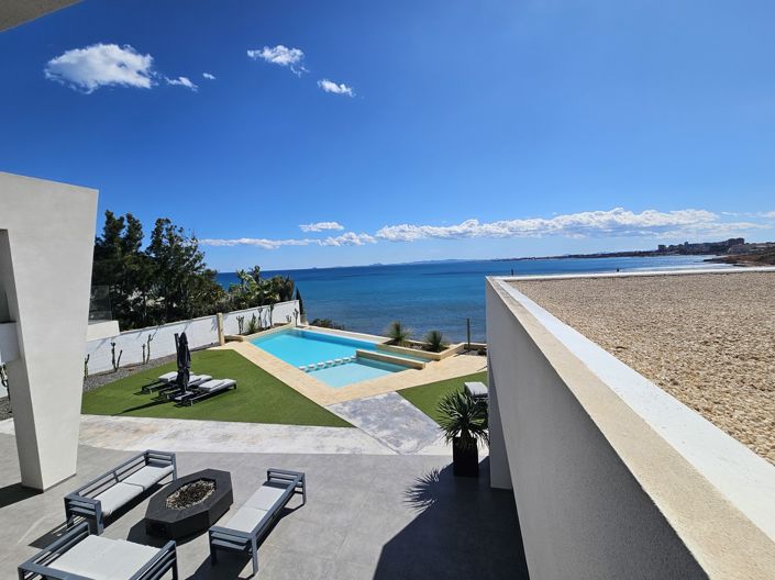 Image No.37-4 Bed Villa for sale