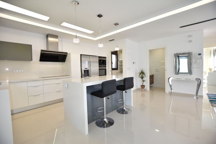 Image No.11-5 Bed Villa for sale