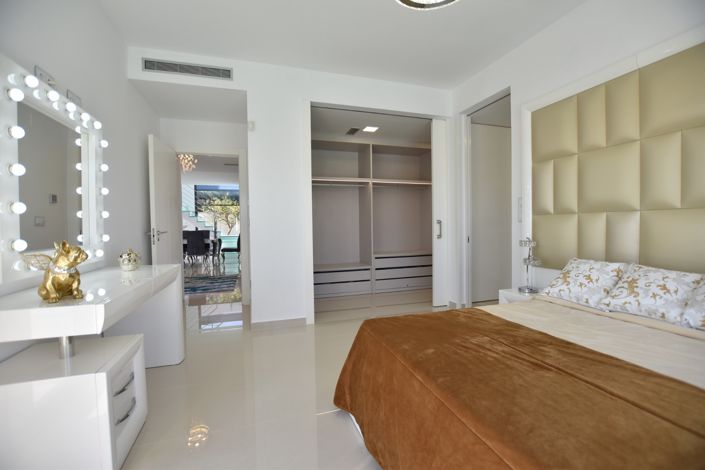 Image No.32-5 Bed Villa for sale