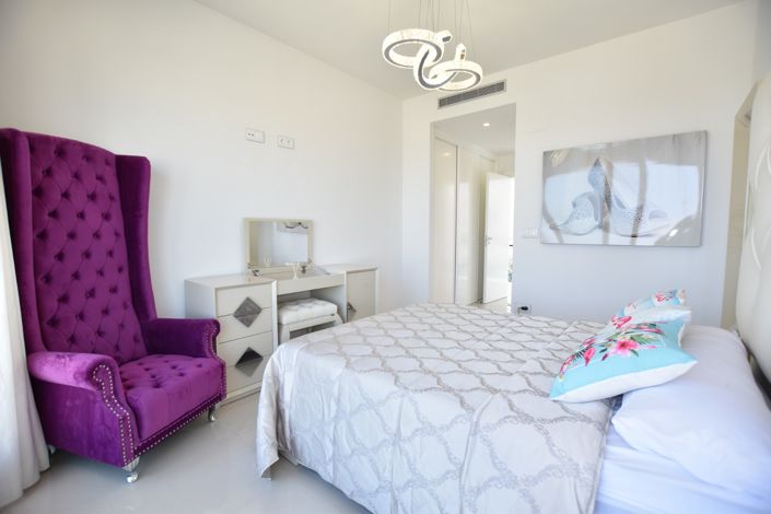 Image No.42-5 Bed Villa for sale